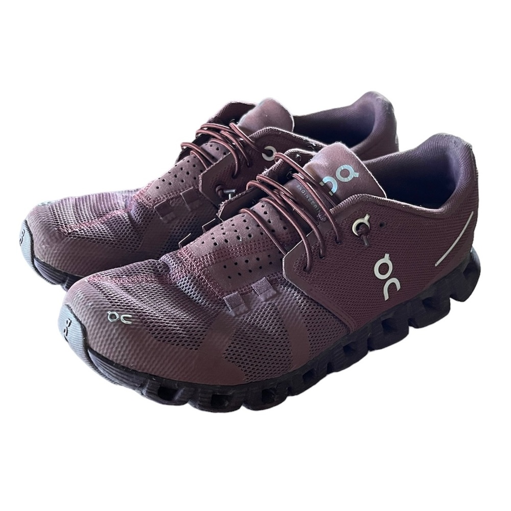 Women’s ON Cloud Size 8